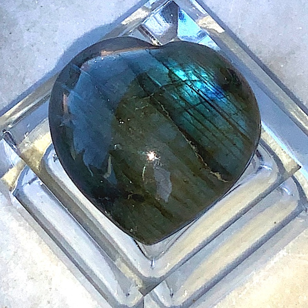 LABRADORITE FLASHY HEART PUFFY NEW HEALING STONE